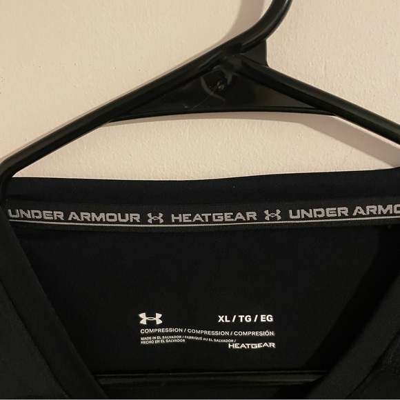 Under Armour Heatgear Compression Short Sleeve Black Tee - Picture 3 of 7